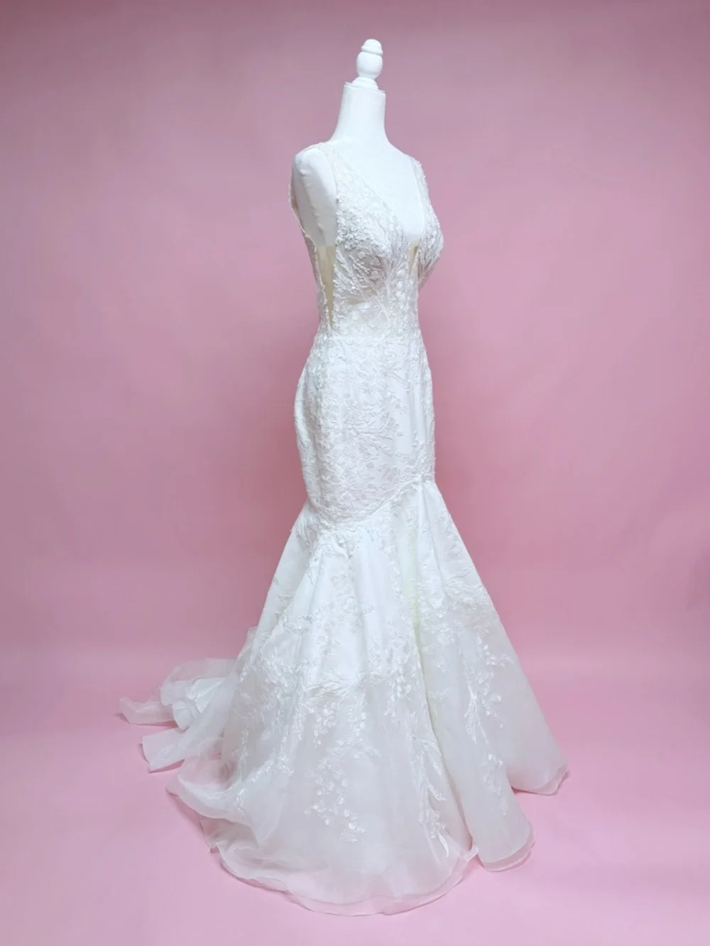 Justin Alexander Jolene Wedding Gown - Picture 6 of 16